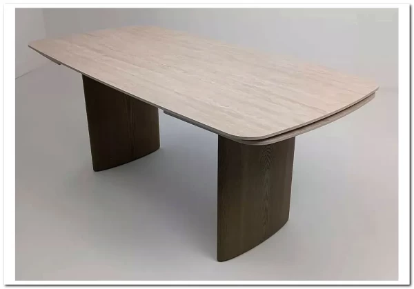 Заказать Стол CALVIN 180 MATTE ROME TRAVERTINE SOLID CERAMIC / Серый дуб, ®DISAUR по цене 96 050 руб. в Новосибирске